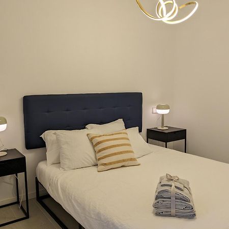 Quintana-Alcala Apartments มาดริด ภายนอก รูปภาพ